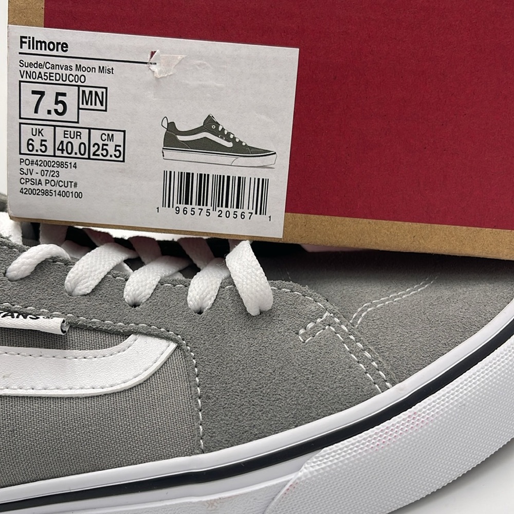 Vans WMNS Filmore Suede/Canvas Moon Mist
VN0A5EDUC0O Sneakers - Picture 16 of 16